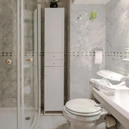 Seafront Furnished Flat Apartamento *